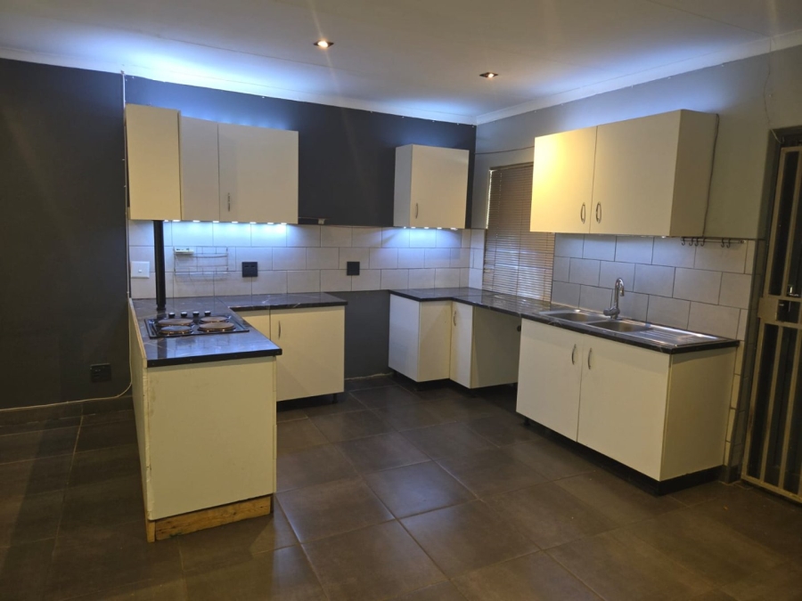 5 Bedroom Property for Sale in Westdene Free State